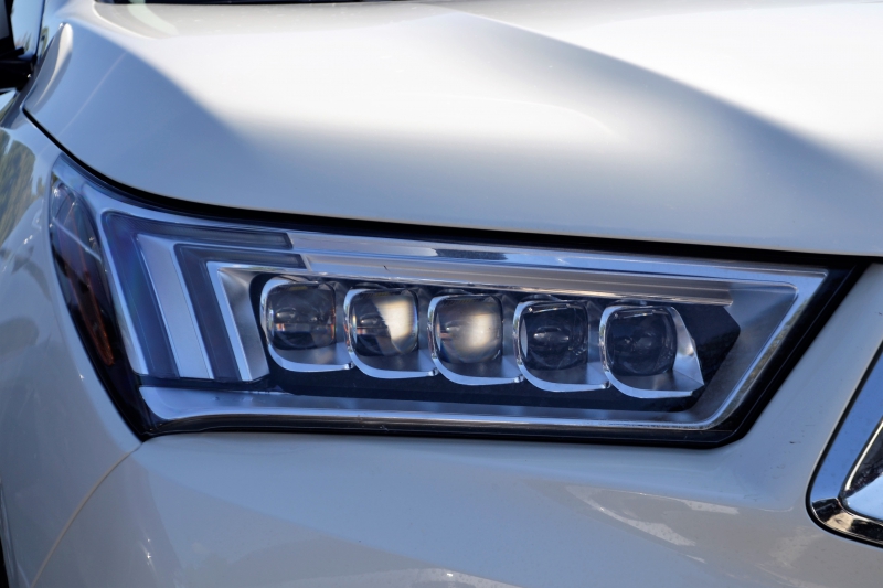 moto-LA ROQUEBRUSSANNE-min_acura-headlamp-2834131